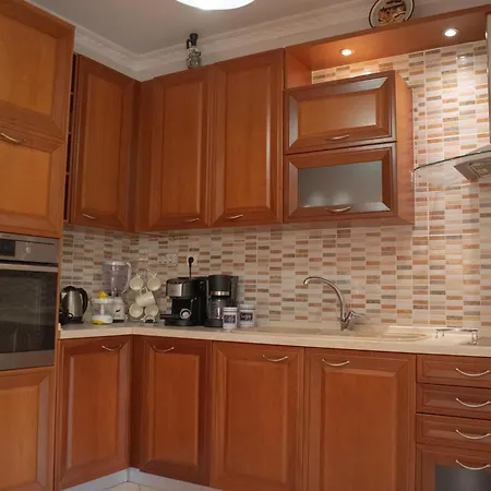 Apidalos Naus * Perama (Corfu)